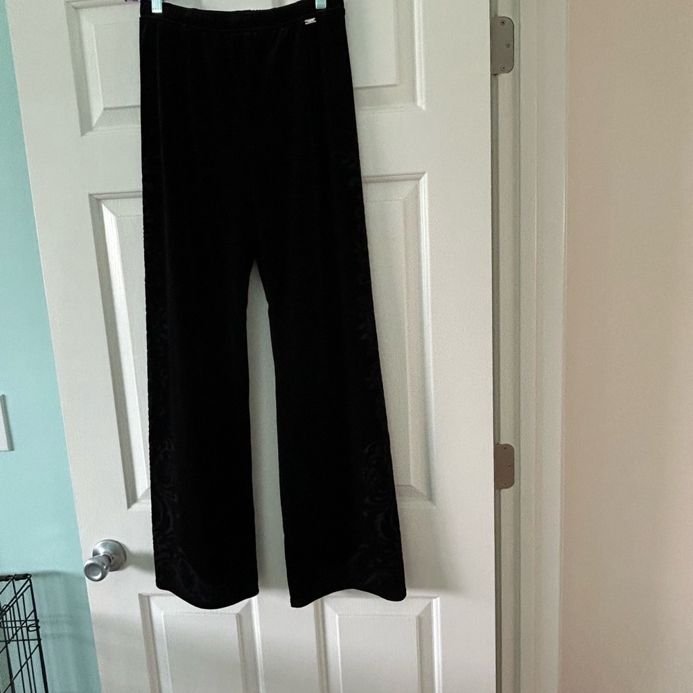 VINTAGE St John Sport by Marie Gray. Black Velvet Wide-Leg Pants
